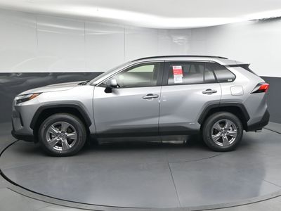 2025 Toyota RAV4 Hybrid XLE SUV — photo 7 view
