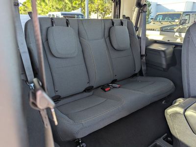 2026 Jeep Wrangler - Photo 7