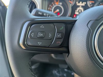 2026 Jeep Wrangler - Photo 15