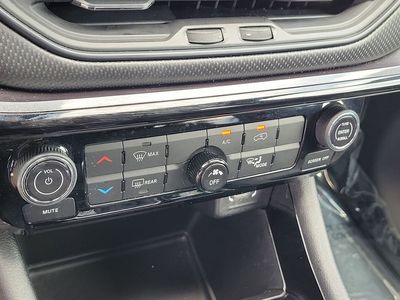 2022 Jeep Compass - Photo 30