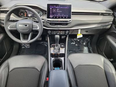 2022 Jeep Compass - Photo 13