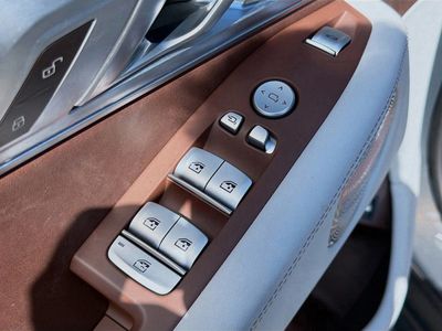 2025 BMW XM - Photo 24
