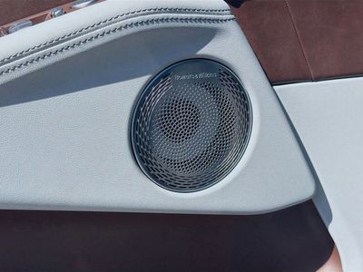 2025 BMW XM - Photo 25