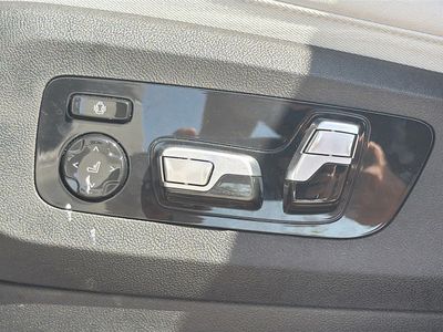 2025 BMW XM - Photo 26
