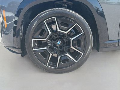 2025 BMW XM - Photo 44