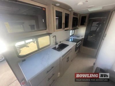 2027 Imagine XLS 22MLE — photo 11 view