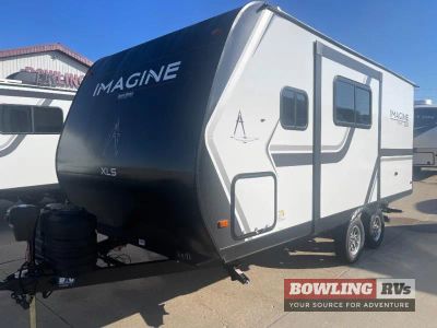 2027 Imagine XLS 22MLE — front three-quarter view