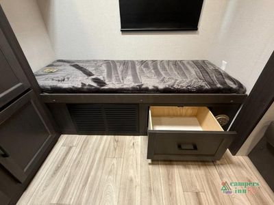 2026 Venture RV SportTrek - Photo 47