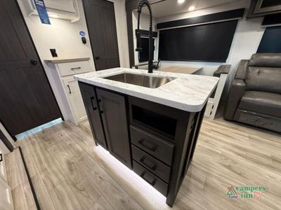 2026 Venture RV SportTrek - Photo 31