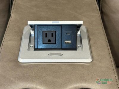 2026 Venture RV SportTrek - Photo 22