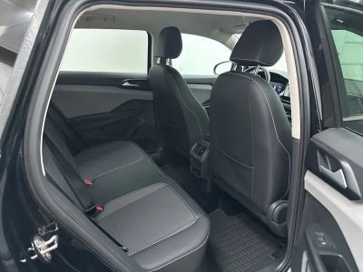 2022 Volkswagen Taos - Photo 25