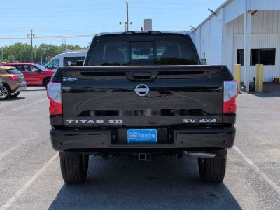 2024 Nissan Titan XD - Photo 4