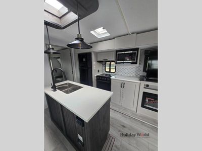 2025 Keystone Outback - Photo 6