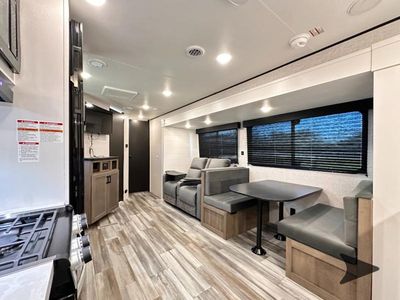 2025 Jayco Jay Flight SLX — photo 20 view