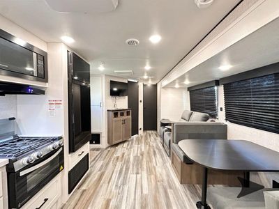 2025 Jayco Jay Flight SLX — photo 21 view