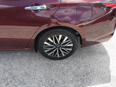 2024 Nissan Altima — photo 10 view