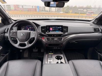 2025 Honda Passport - Photo 26