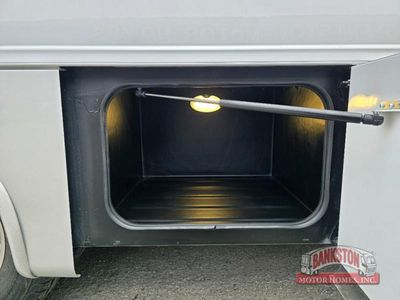 2026 Qwest 25L - Photo 4