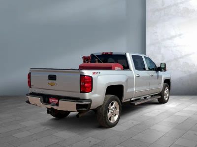 2016 Chevrolet Silverado 2500HD - Photo 6