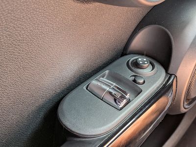 2017 MINI Hardtop 2 Door - Photo 20