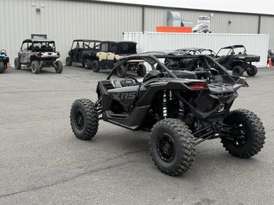 2026 Can-Am Maverick X3 X rs Turbo RR Triple Black_7.6 in. — detail view