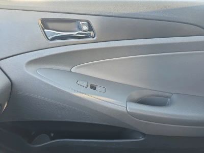 2012 Hyundai Sonata - Photo 21