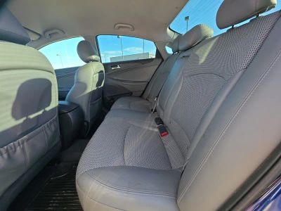2012 Hyundai Sonata - Photo 18