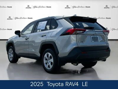 2025 Toyota RAV4 - Photo 5