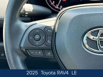 2025 Toyota RAV4 - Photo 26