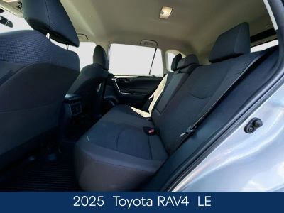 2025 Toyota RAV4 - Photo 35