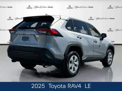 2025 Toyota RAV4 - Photo 7
