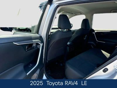 2025 Toyota RAV4 - Photo 36