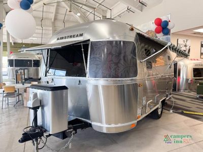 2018 Airstream Tommy Bahama - Photo 2