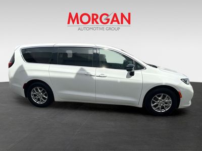 2025 Chrysler Pacifica - Photo 8