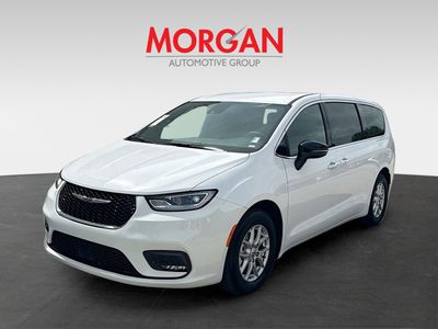 2025 Chrysler Pacifica - Photo 3