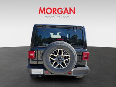 2025 Jeep Wrangler - Photo 5