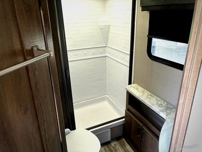 2022 Grand Design Imagine - Photo 9