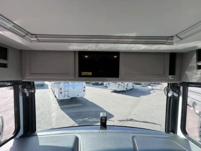 2026 Fleetwood BOUNDER — interior view
