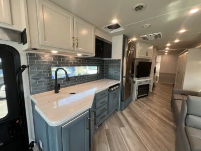 2026 Fleetwood BOUNDER — engine compartment view