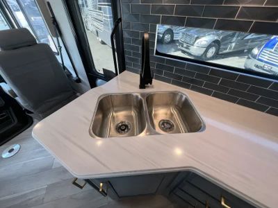 2026 Fleetwood BOUNDER — photo 9 view