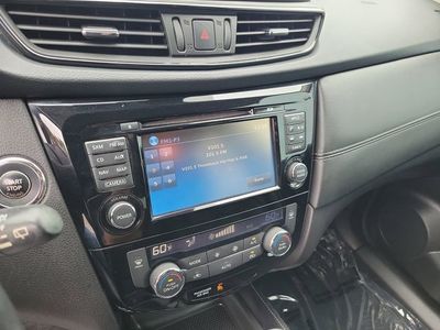 2017 Nissan Rogue - Photo 21