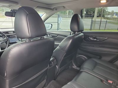 2017 Nissan Rogue - Photo 28