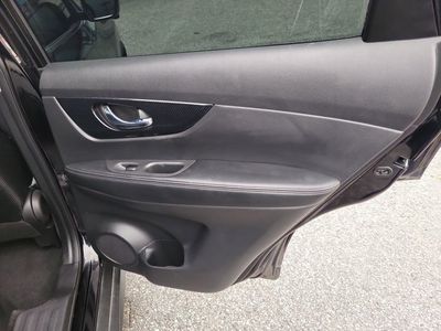 2017 Nissan Rogue - Photo 33