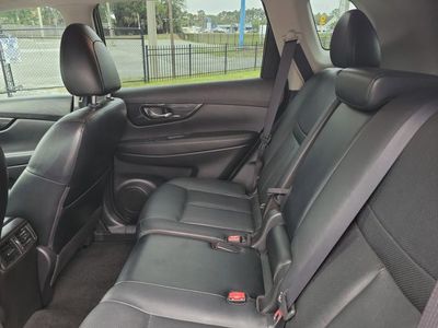 2017 Nissan Rogue - Photo 29