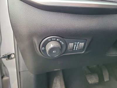2024 Jeep Compass - Photo 16