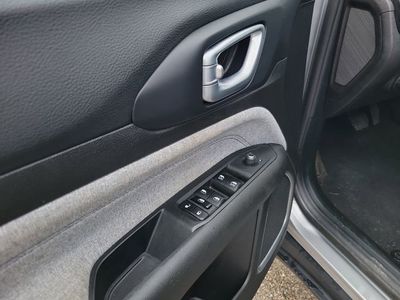 2024 Jeep Compass - Photo 12