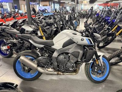 2026 Yamaha MT-10 — front three-quarter view