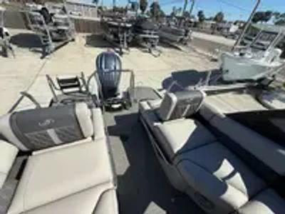 2025 Barletta Lusso L25MA - Photo 16