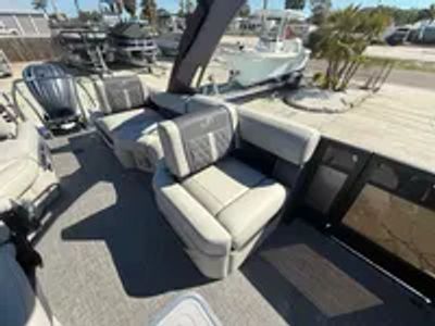 2025 Barletta Lusso L25MA - Photo 14