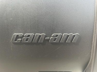 2025 Can-Am Defender HD7 — photo 11 view